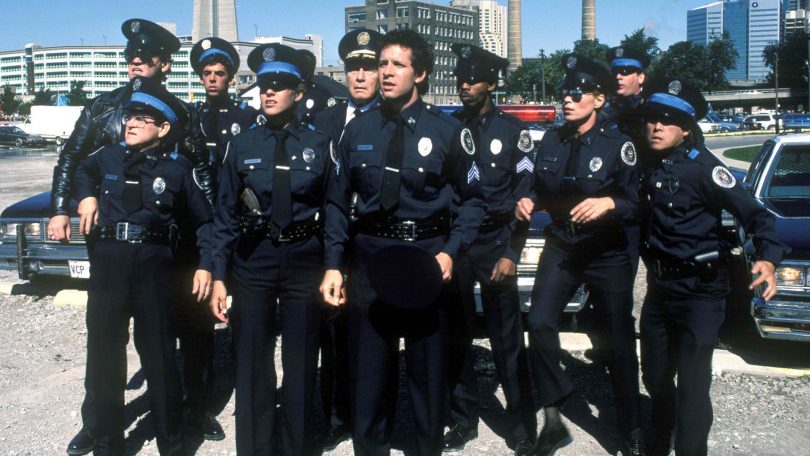 policiais do filme Loucademia de Polícia