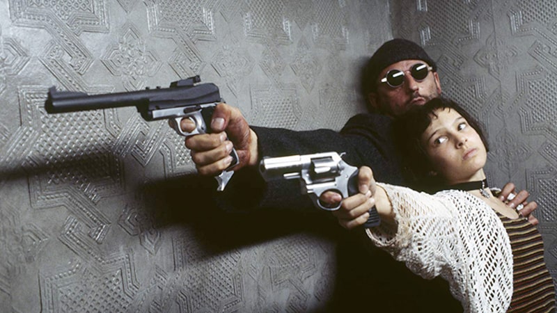 atores principais do filme o profissional