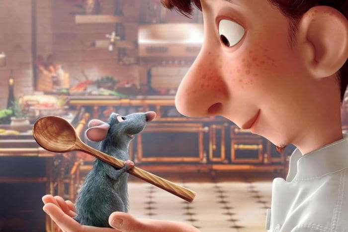cena do filme ratatouille - O ratinho e o protagonista no restaurante