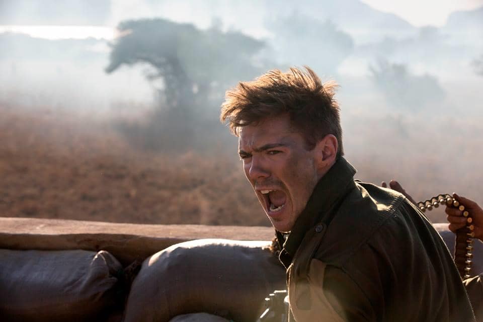 ator protagonista do filme the siege of jadotville - filme de ação