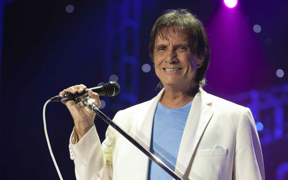 foto do cantor roberto carlos