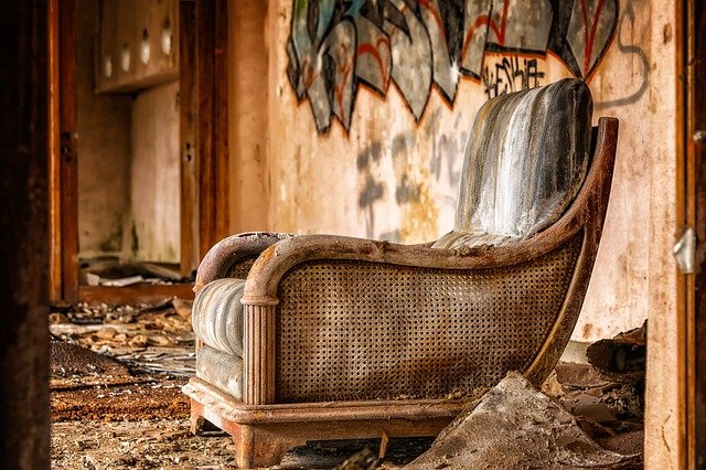 casa abandonada suja