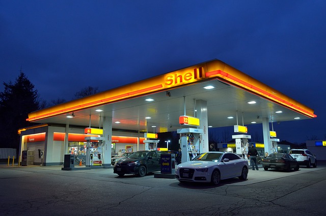 foto de posto de gasolina shell